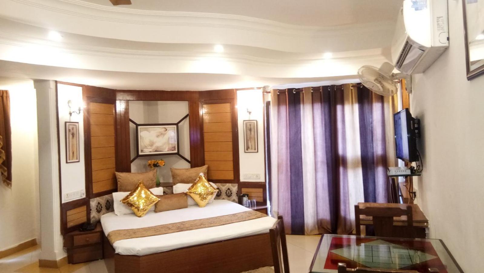 Hotel Banjara โบปาล ภายนอก รูปภาพ